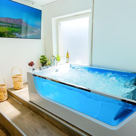 The Big Muenster Fuer Bis Zu 12, Whirlpool, Sauna, Zentral, Tischfussball, Balkon, Gasgrill Ulm Extérieur photo