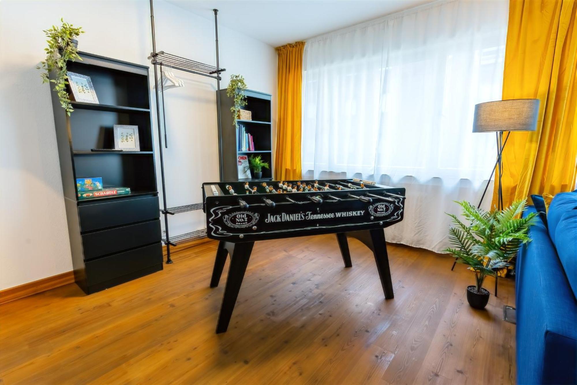 The Big Muenster Fuer Bis Zu 12, Whirlpool, Sauna, Zentral, Tischfussball, Balkon, Gasgrill Ulm Extérieur photo