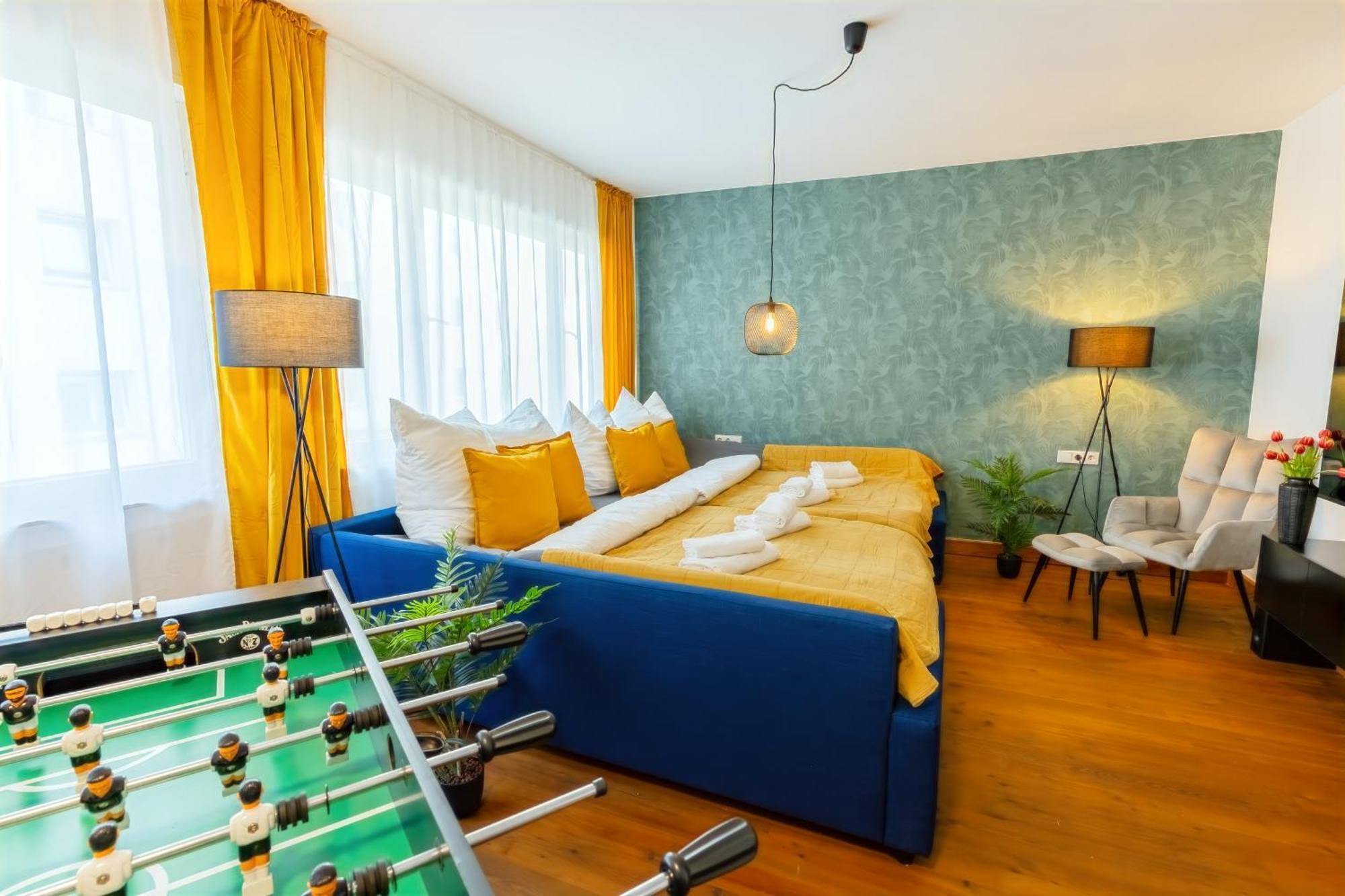 The Big Muenster Fuer Bis Zu 12, Whirlpool, Sauna, Zentral, Tischfussball, Balkon, Gasgrill Ulm Extérieur photo