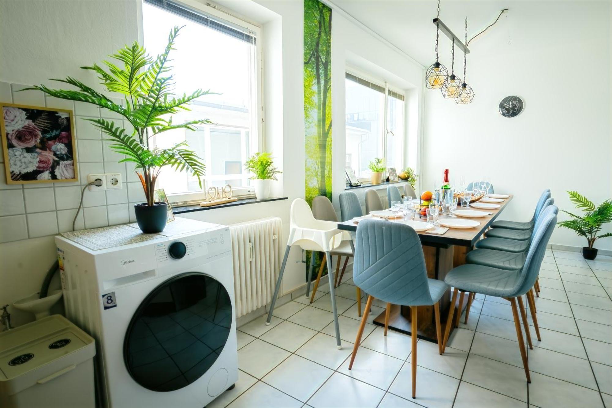 The Big Muenster Fuer Bis Zu 12, Whirlpool, Sauna, Zentral, Tischfussball, Balkon, Gasgrill Ulm Extérieur photo