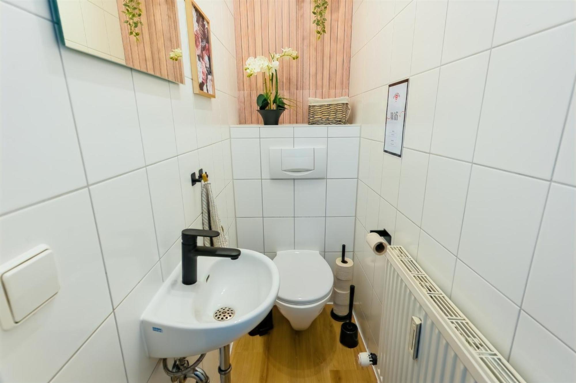 The Big Muenster Fuer Bis Zu 12, Whirlpool, Sauna, Zentral, Tischfussball, Balkon, Gasgrill Ulm Extérieur photo